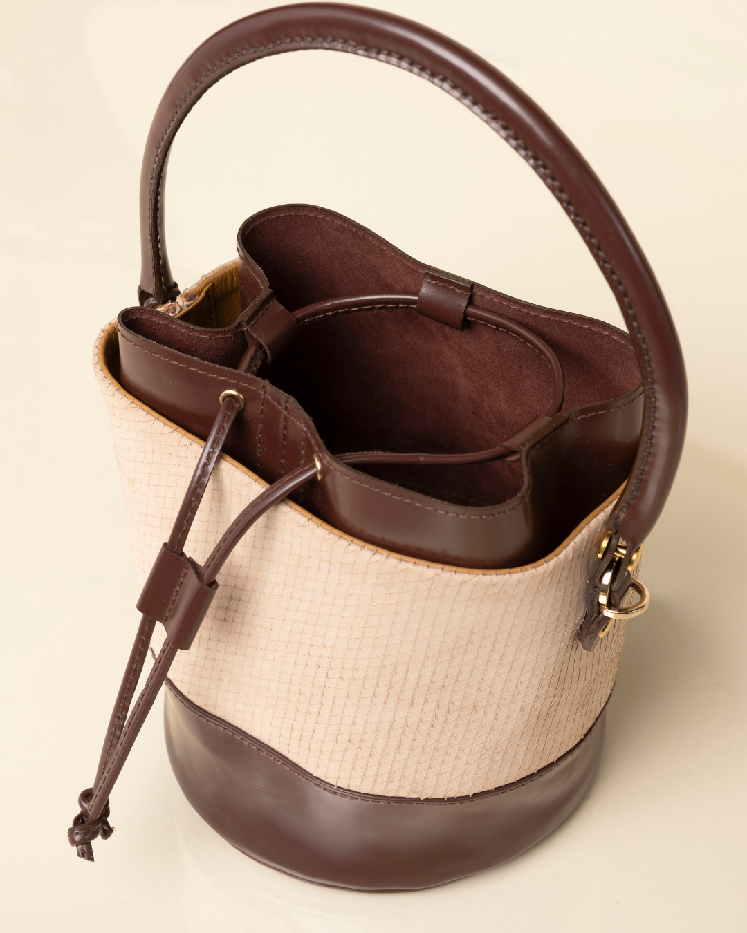 BUCKET BAG